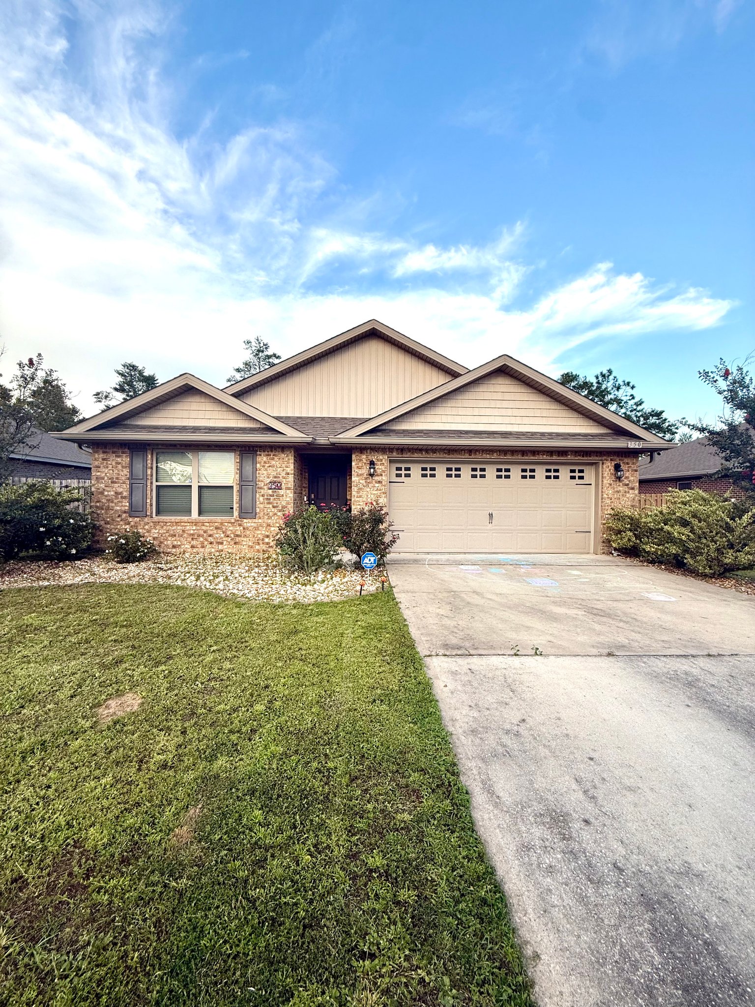 Crestview House: 350 Merlin Ct