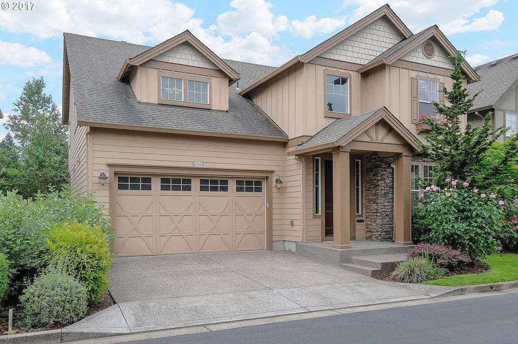 Hillsboro House: 6146 NE Ridgestone Ct