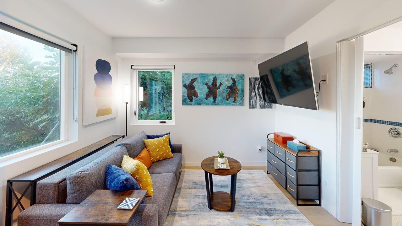 Seattle House: 25th AVE E