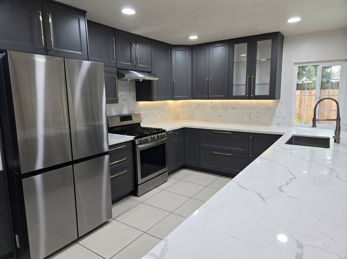 Pomona House: 19 Rolling Ridge Dr