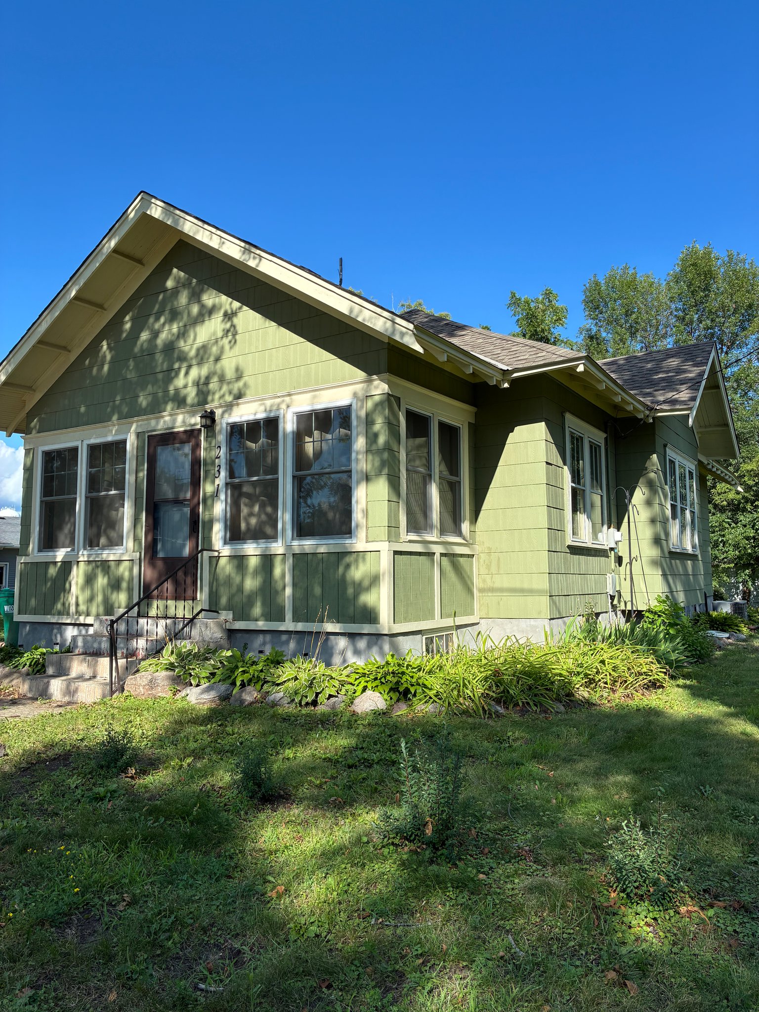 New Germany House: 231 Camden Ave S