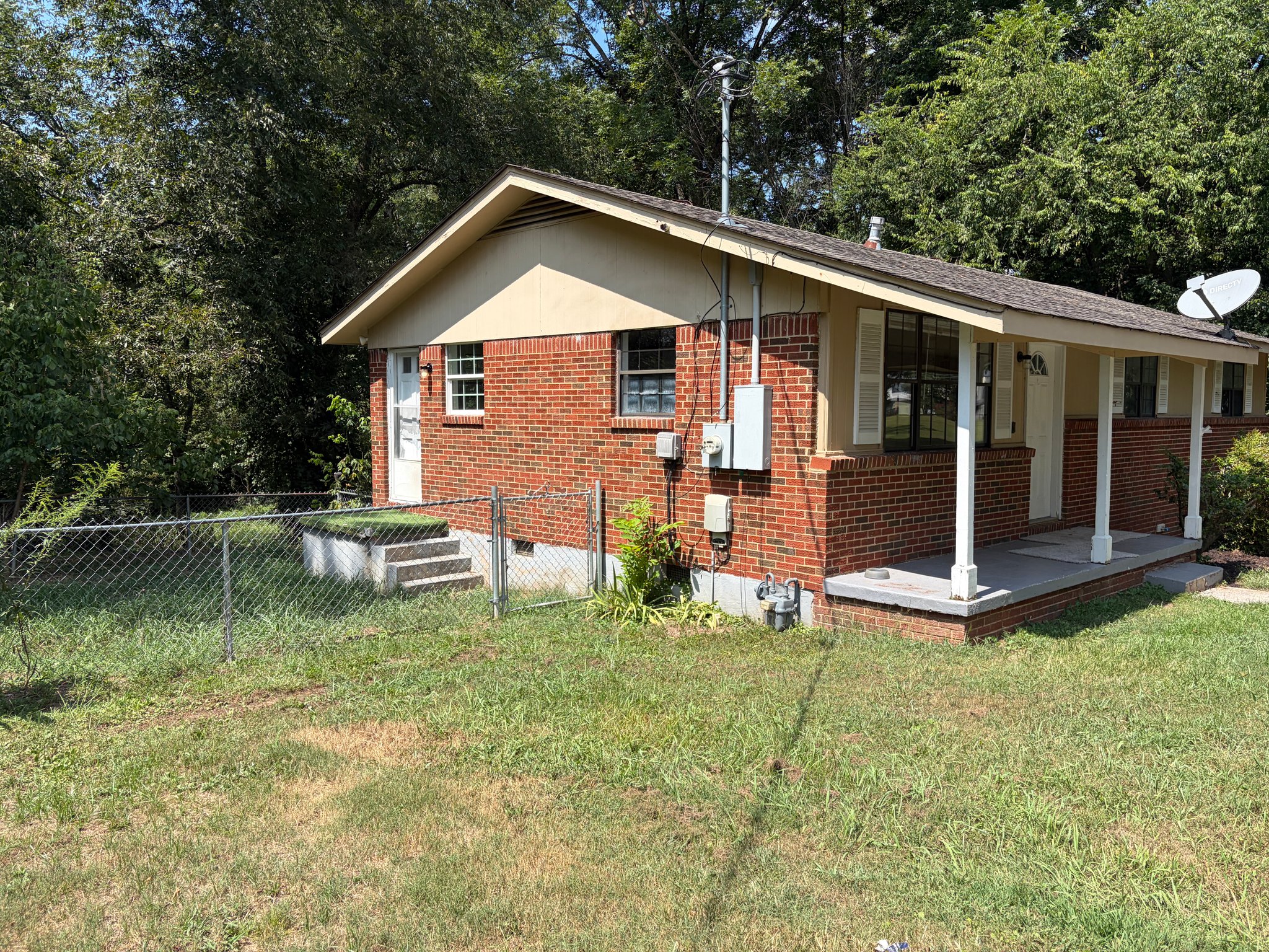 Tunnel Hill House: 320 Smith Circle