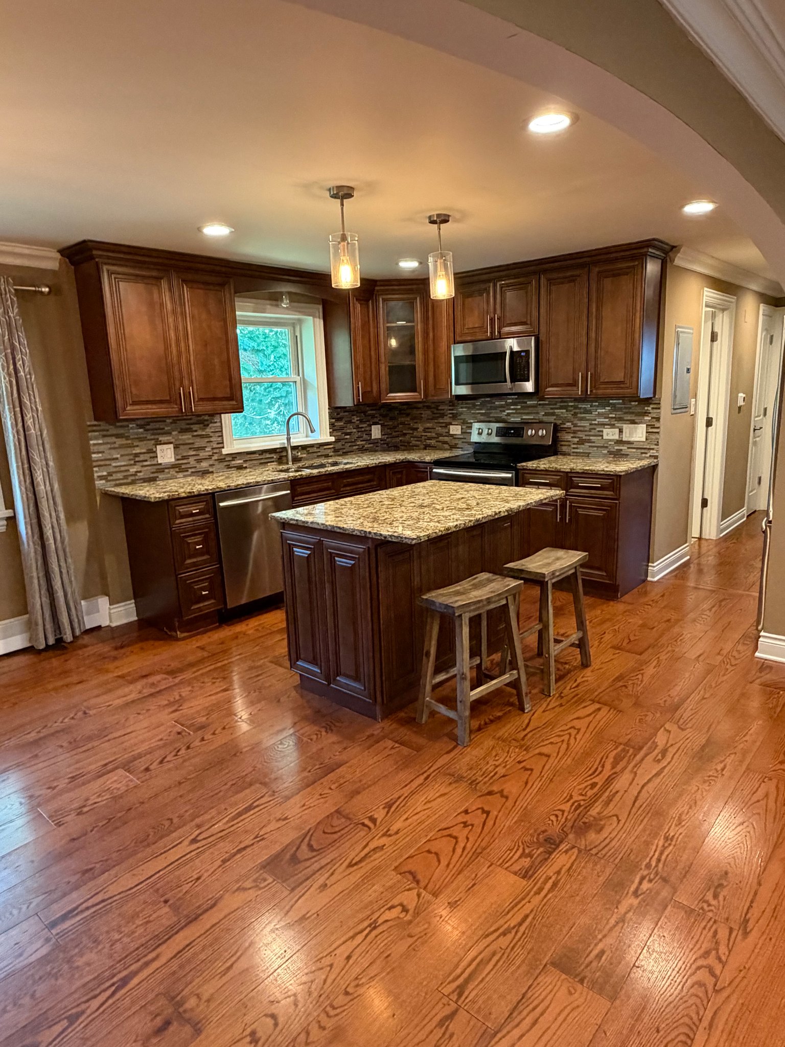 Willow Springs Apartment: 8285 Archer Ave