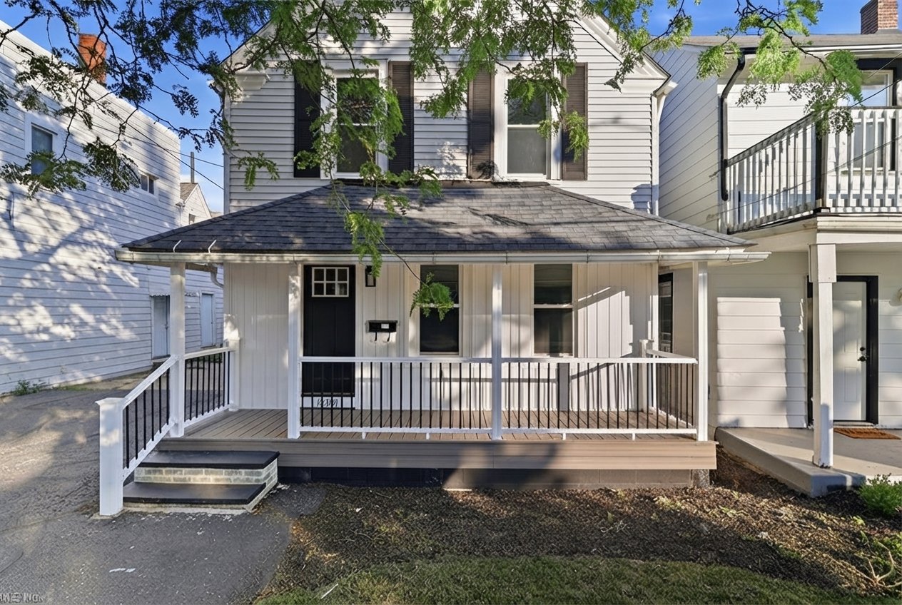 lakewood House: 12701 polver ave