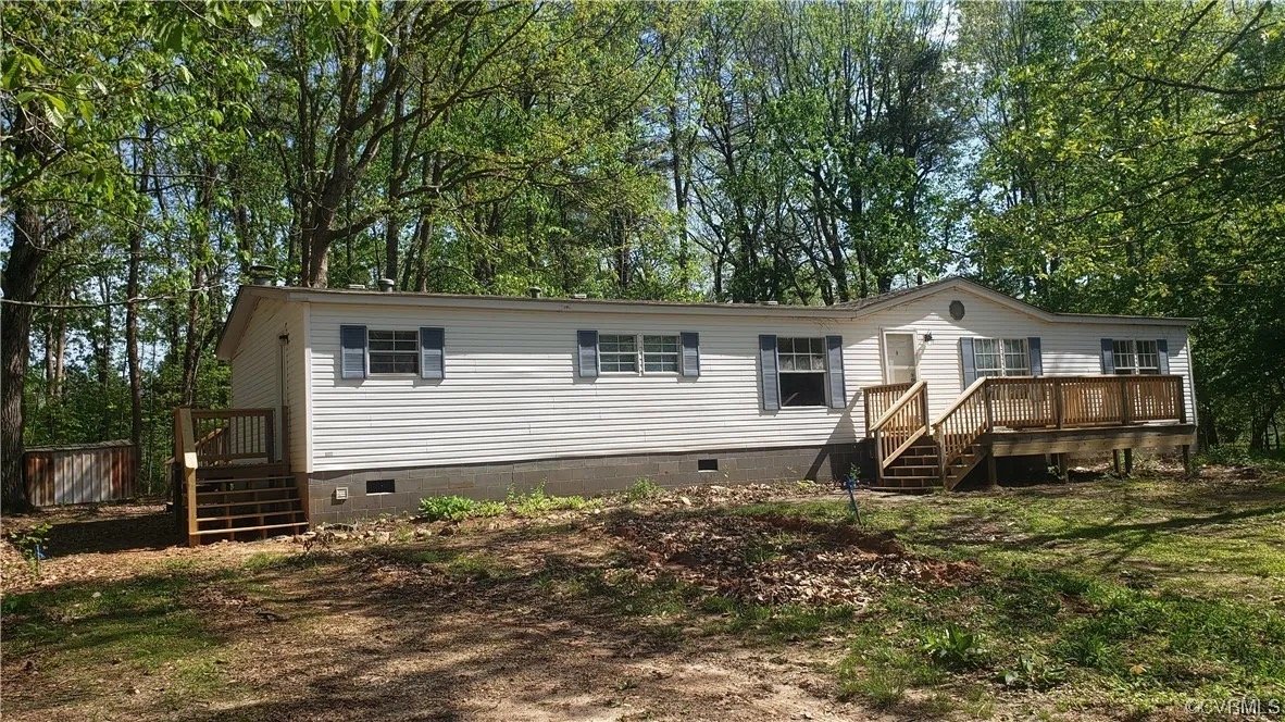 Farmville House: 66 Brecks Ln