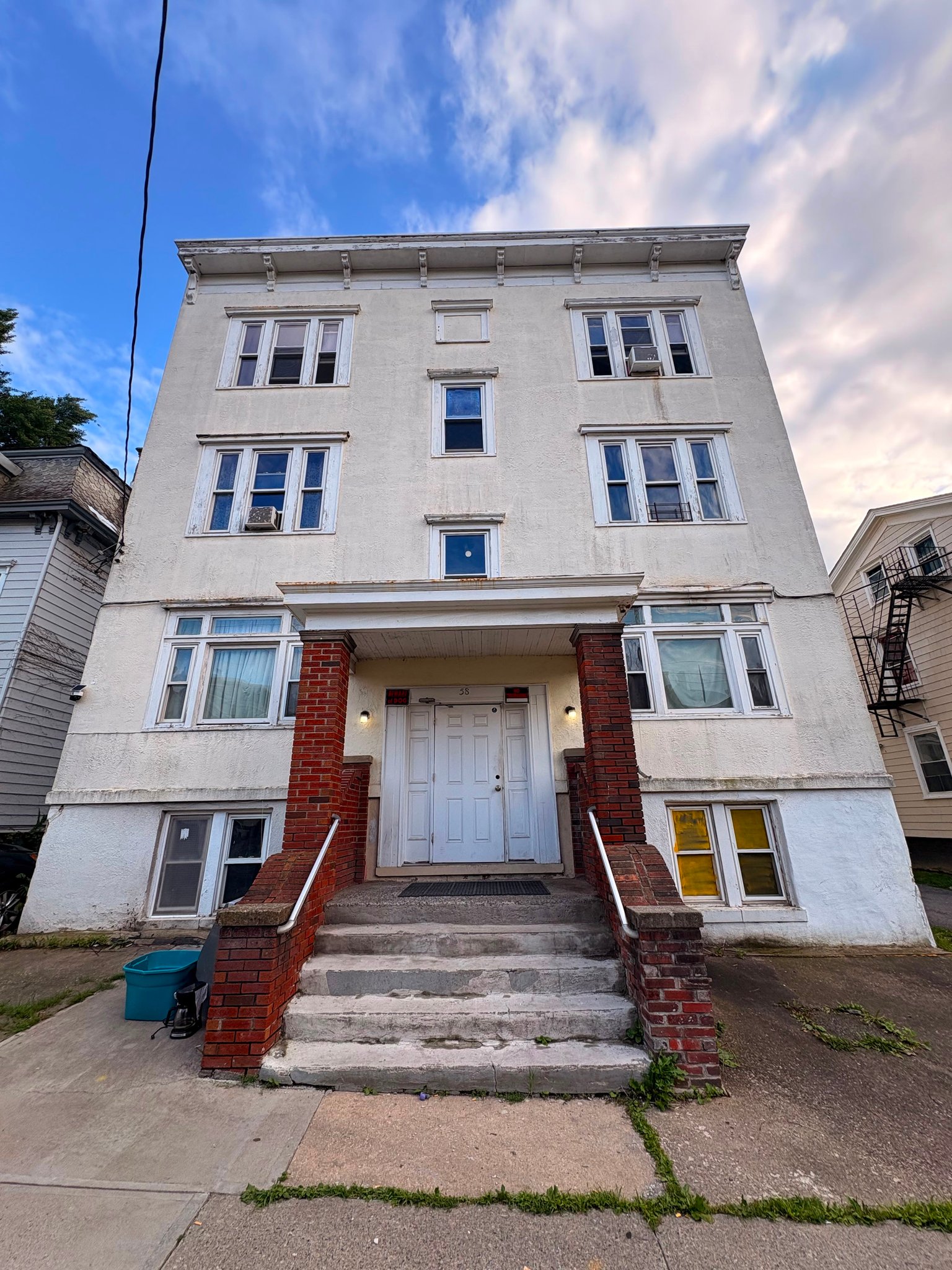 Poughkeepsie Apartment: 58 Noxon Street