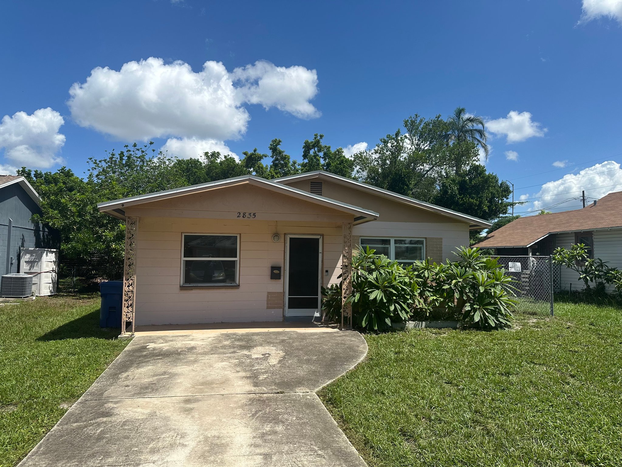 St Petersburg House: 2835 24th Ave N