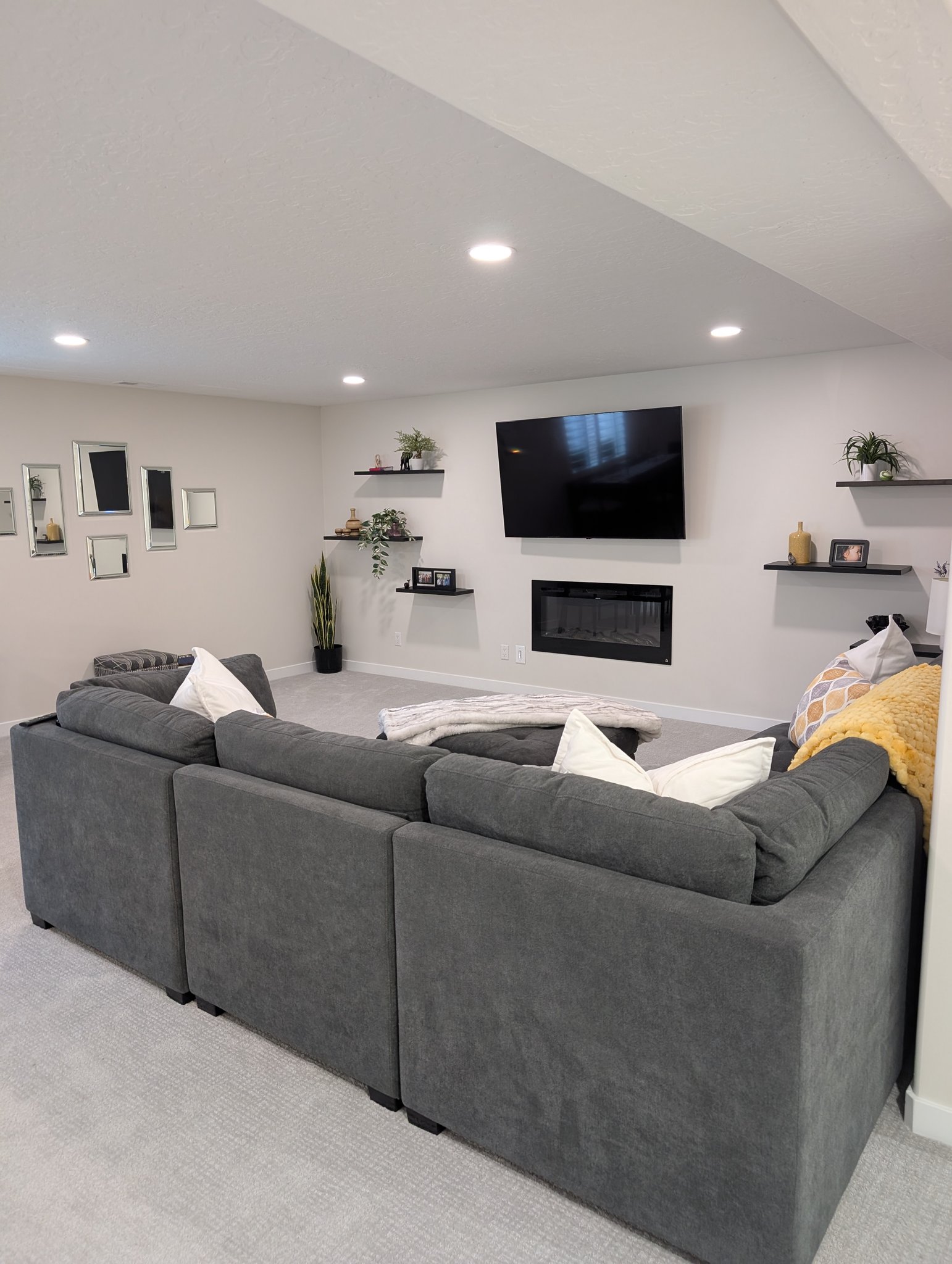 South Jordan Single Room: 4780 W Kite Court