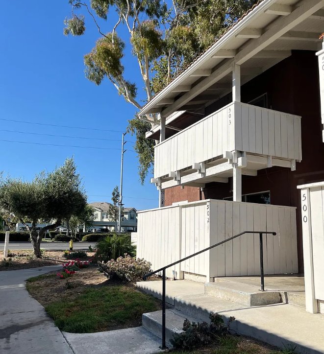 Ventura Condo: 1300 Saratoga Ave