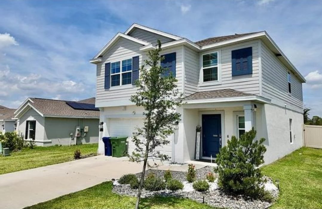winter haven House: 950 cattleman st