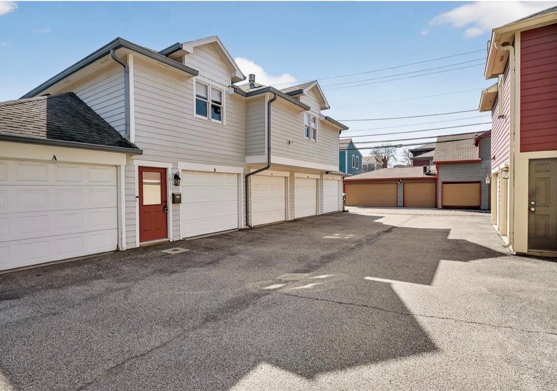 Indianapolis Condo: 1011 N Ogden St