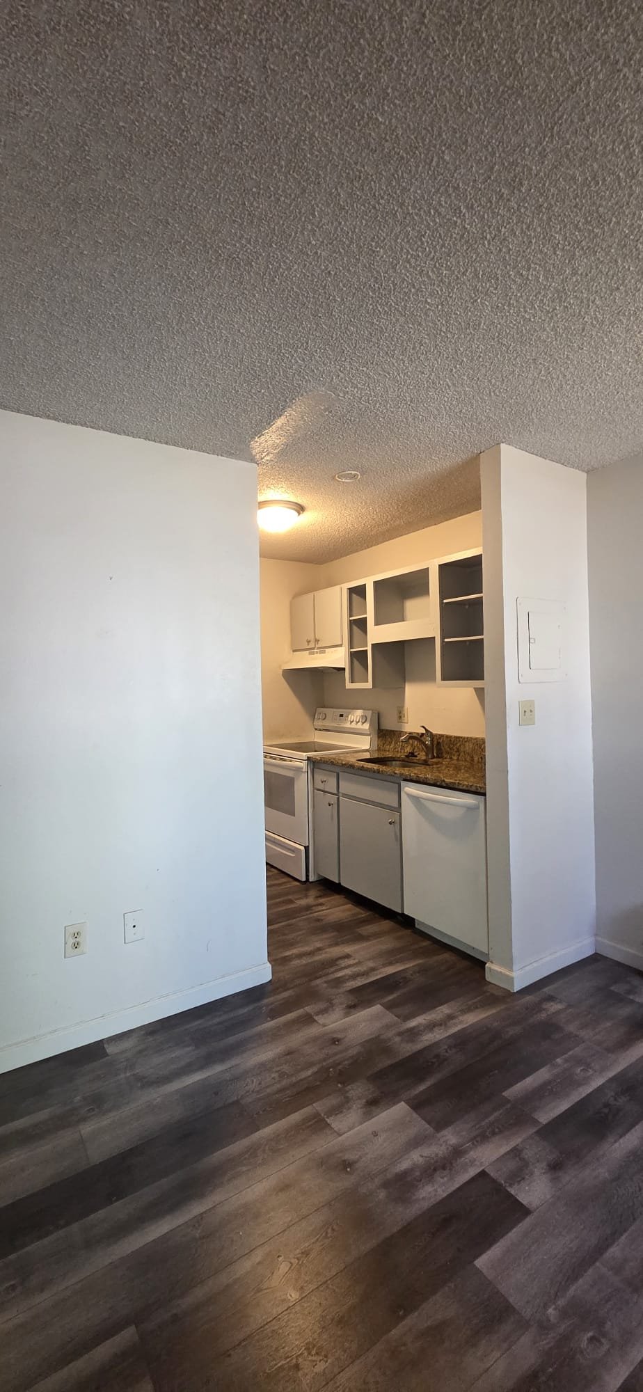 Denver Condo: 5995 E Iliff Ave