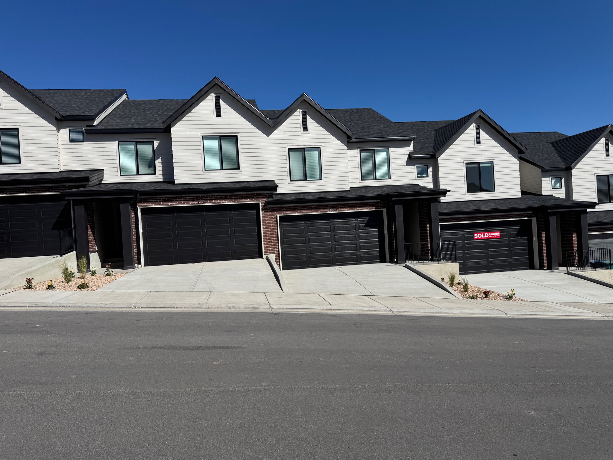 Lehi Townhome: 4334 N Buckstone Way