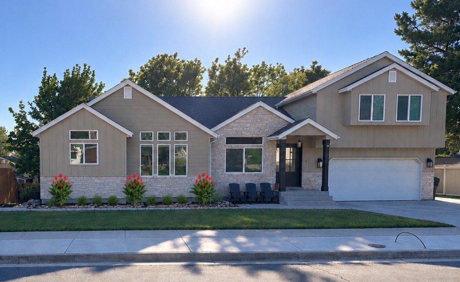 Sandy House: 11302 S Silver Ridge Dr