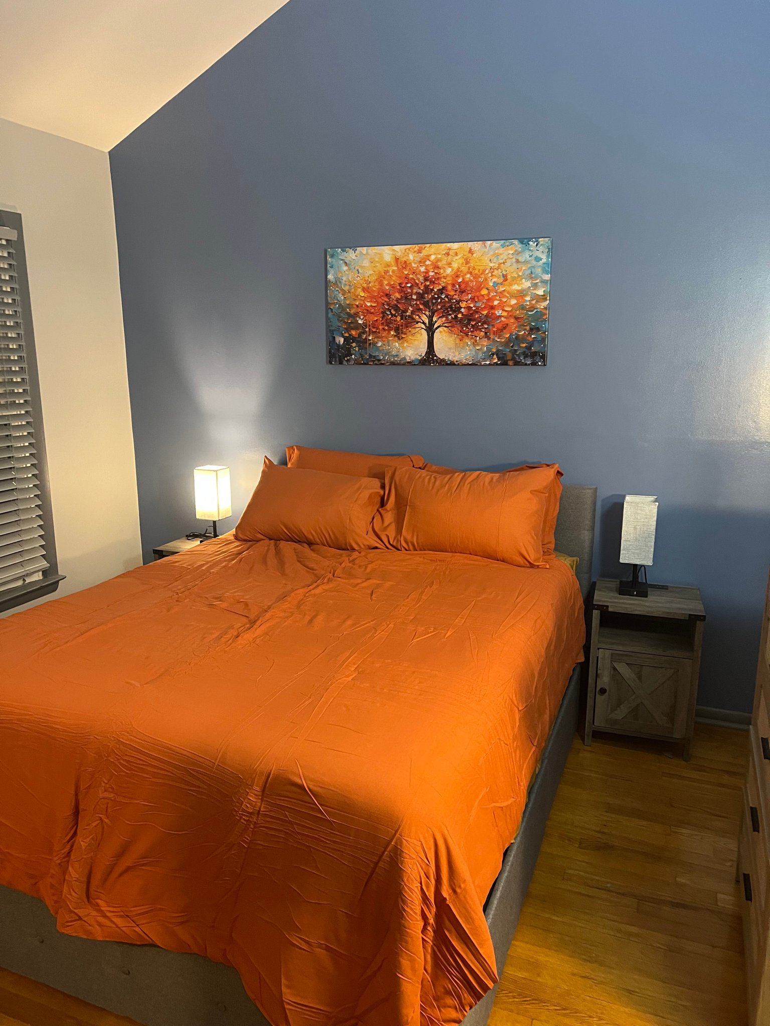 Laurel Single Room: 9350 Canterbury Riding