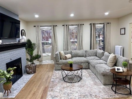 Detroit House: 4221 Fullerton St