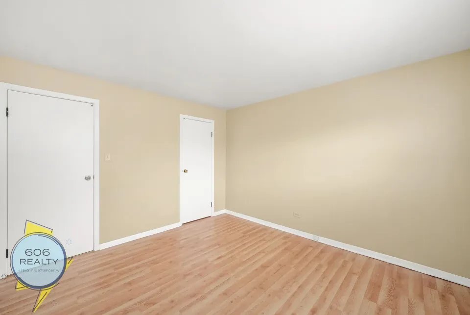 Melrose Park Apartment: 1213 34th Avenue #23 Melrose Park, IL 60160