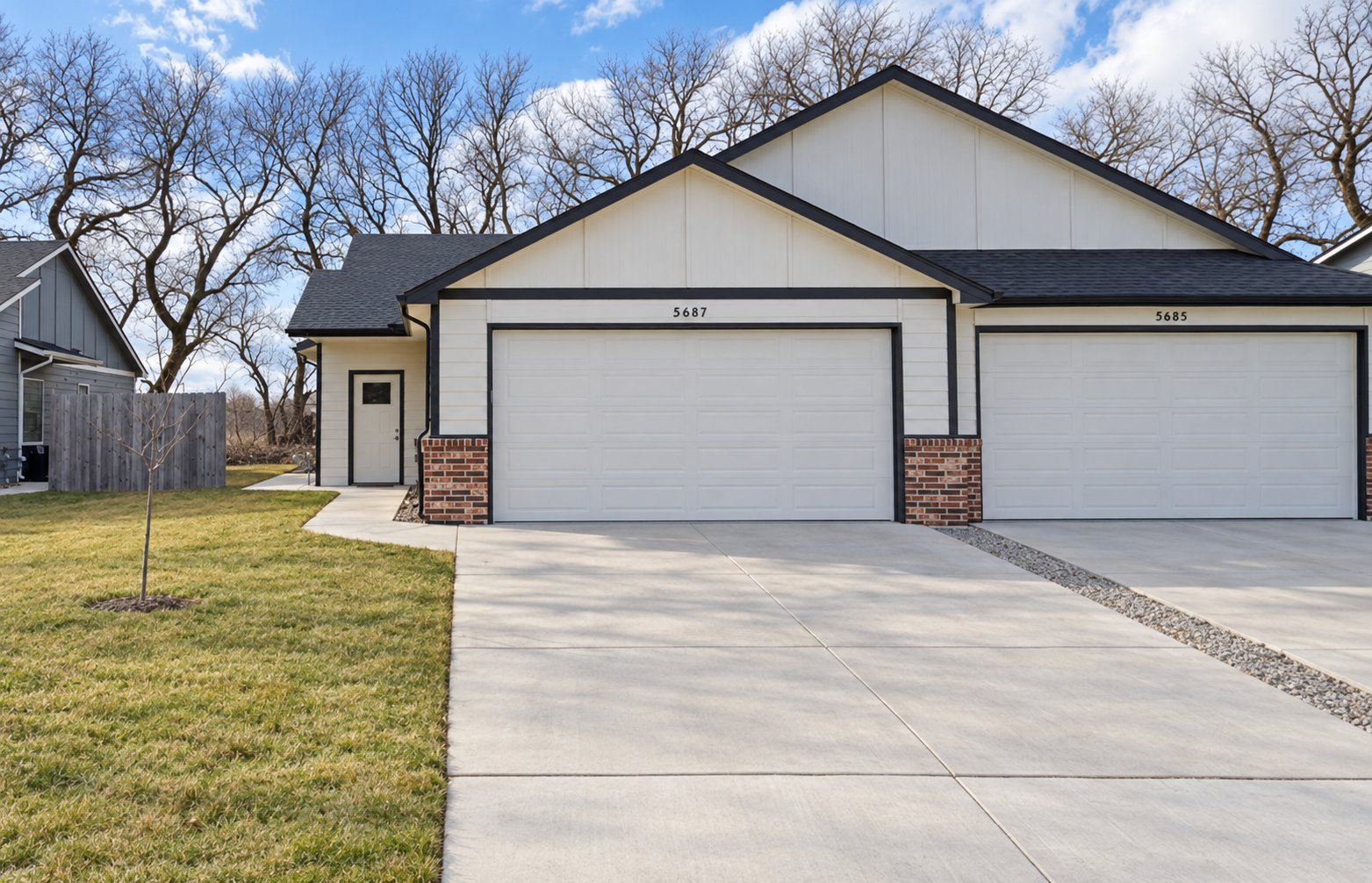 Bel Aire Townhome: 5687 E Bristol St.