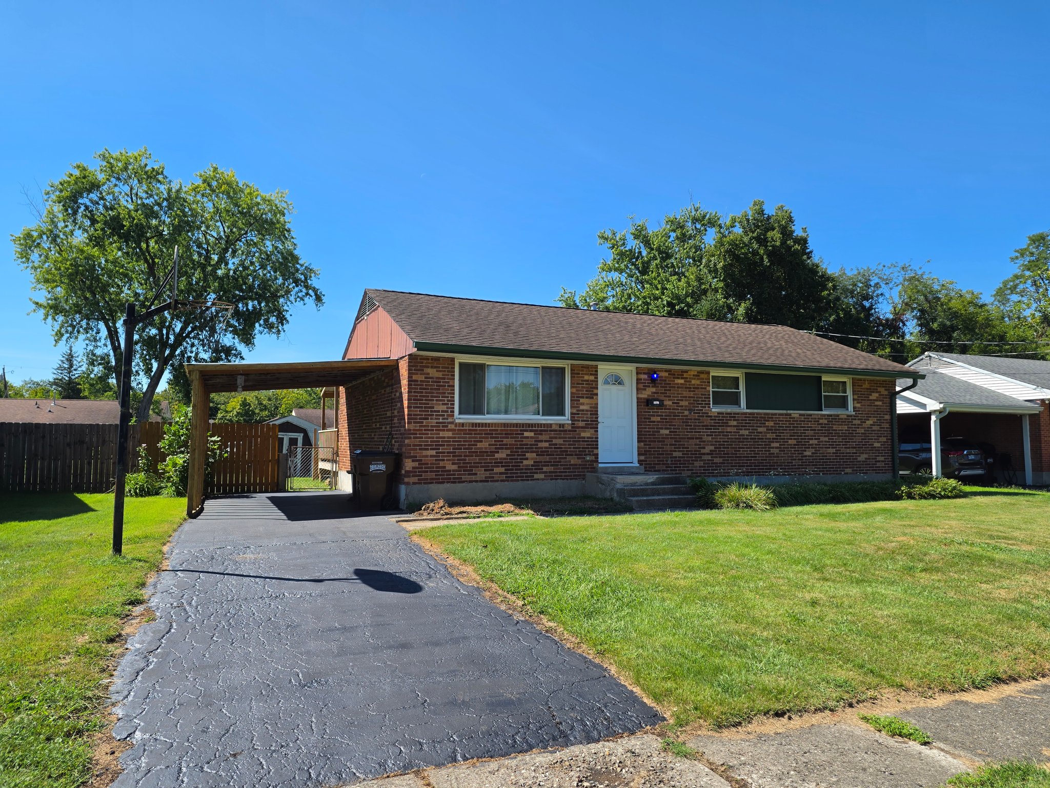 Cincinnati House: 4637 Clayton Dr