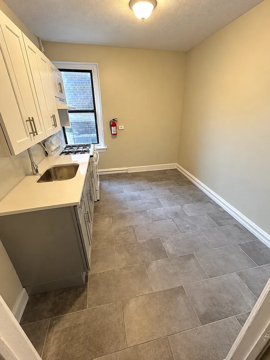 Irvington Apartment: 160 Ellis Ave