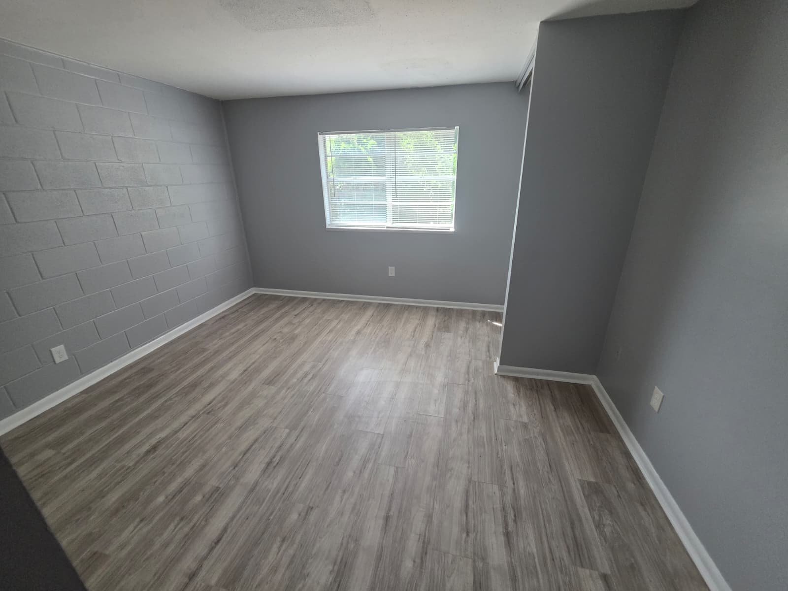 Jackson Apartment: 1505 North West Street