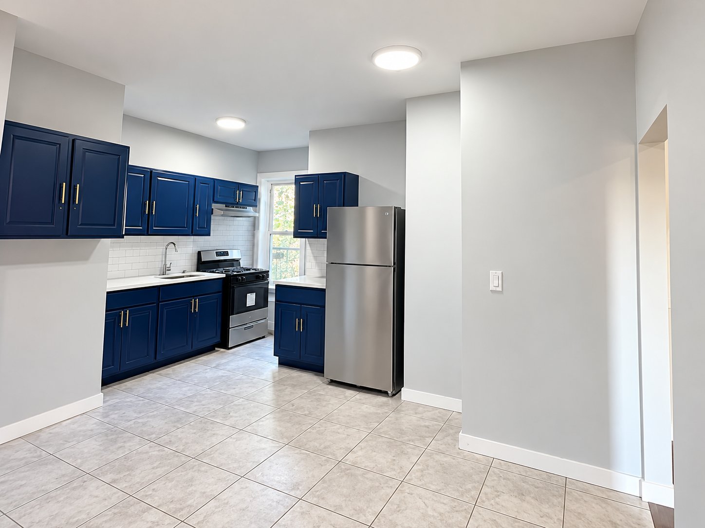 Plainfield Apartment: 515 W 7th St