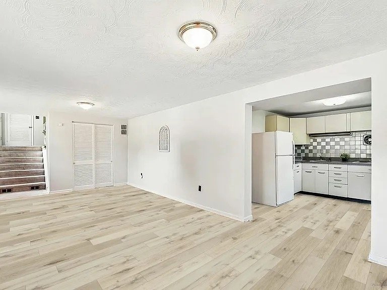 College Park House: 7608 Wellesley Dr