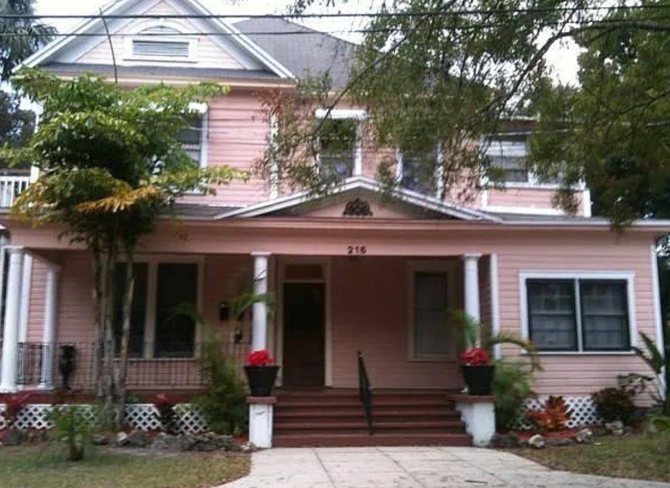 Tampa Apartment: 216 S Cedar Ave