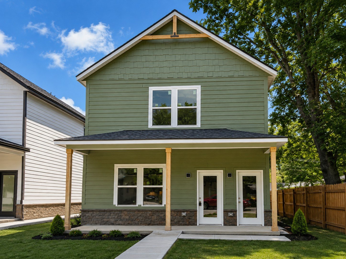 Fortville Townhome: 614 Poplar Street
