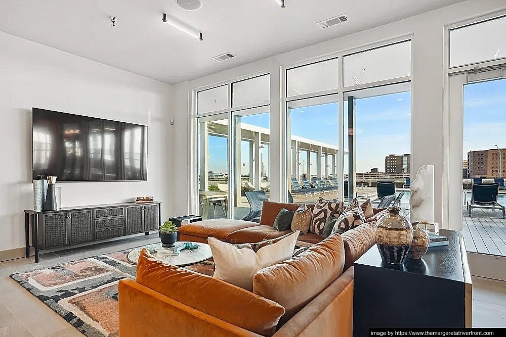 Dallas Apartment: 1531 Inspiration Drive