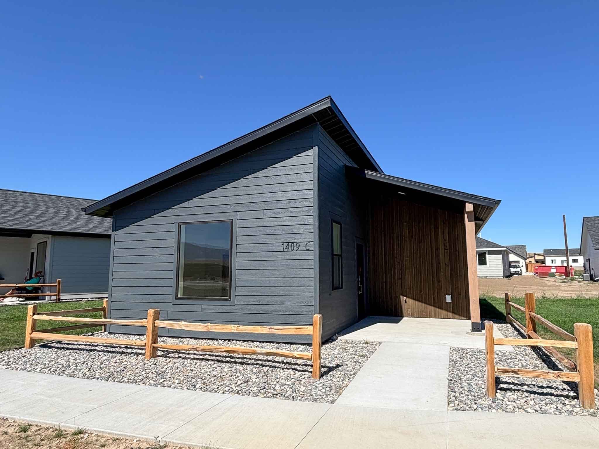 Ranchester House: 1409 Windsor Dr