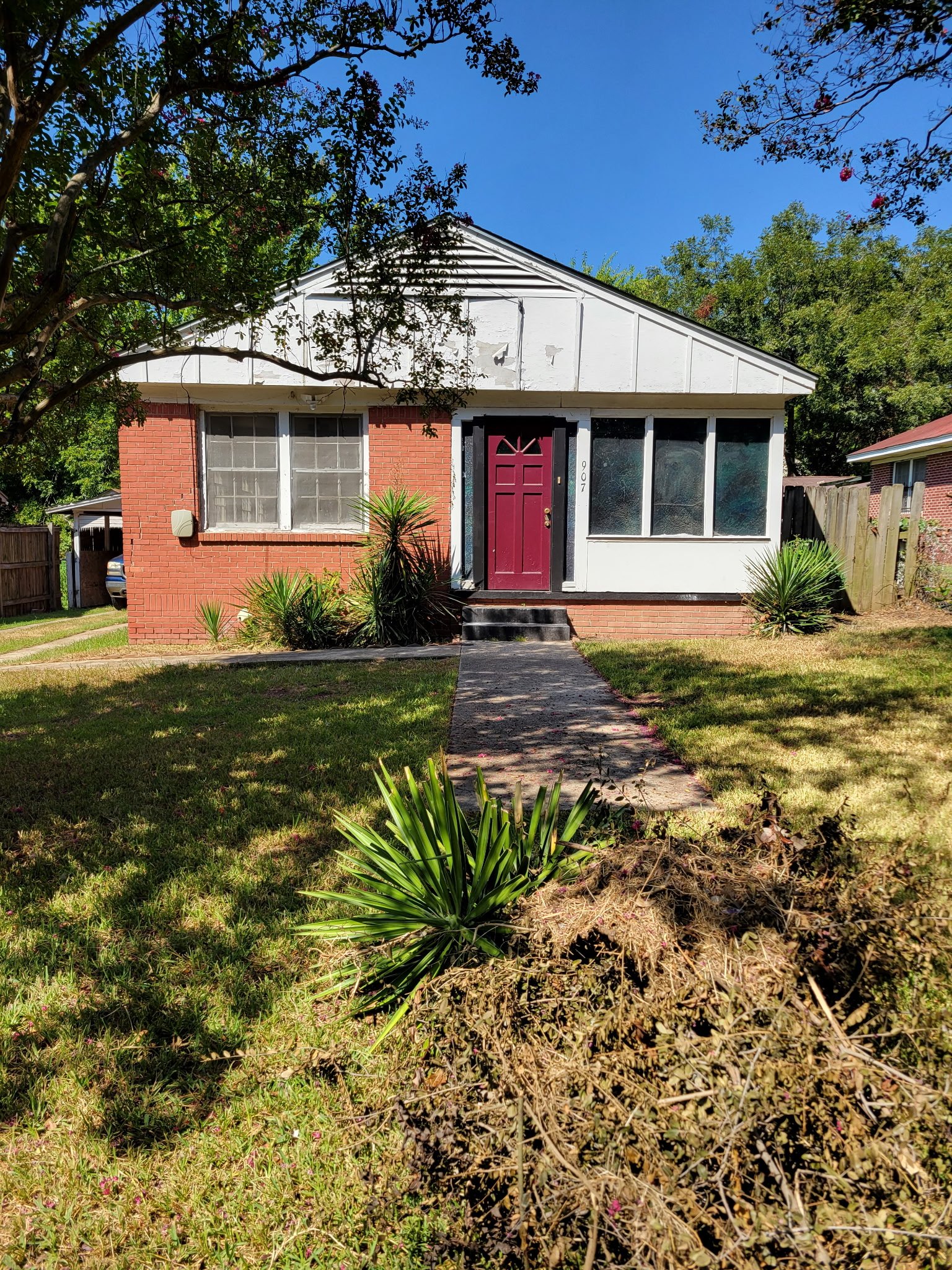 Texarkana House: 907 Senator St