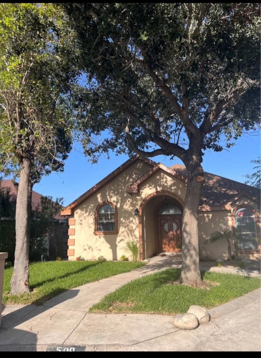 Mission House: 509 olmo st