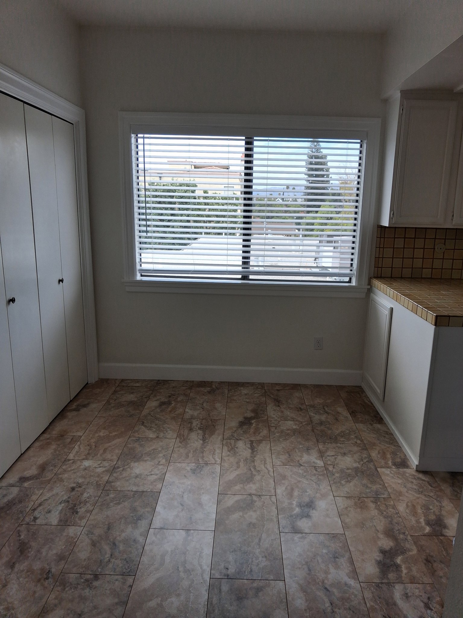 Northridge Condo: 19029 Nordhoff St