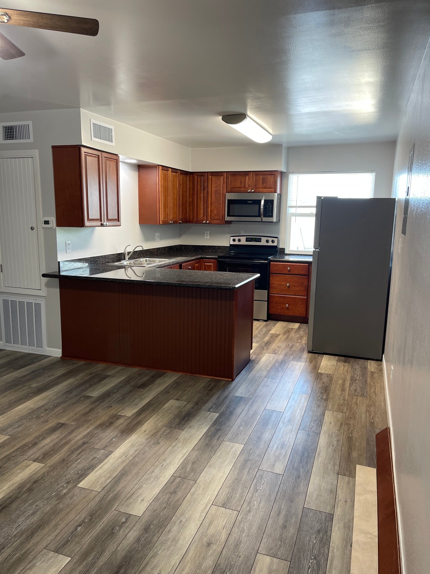 New Orleans Apartment: 2525 Annunciation St.