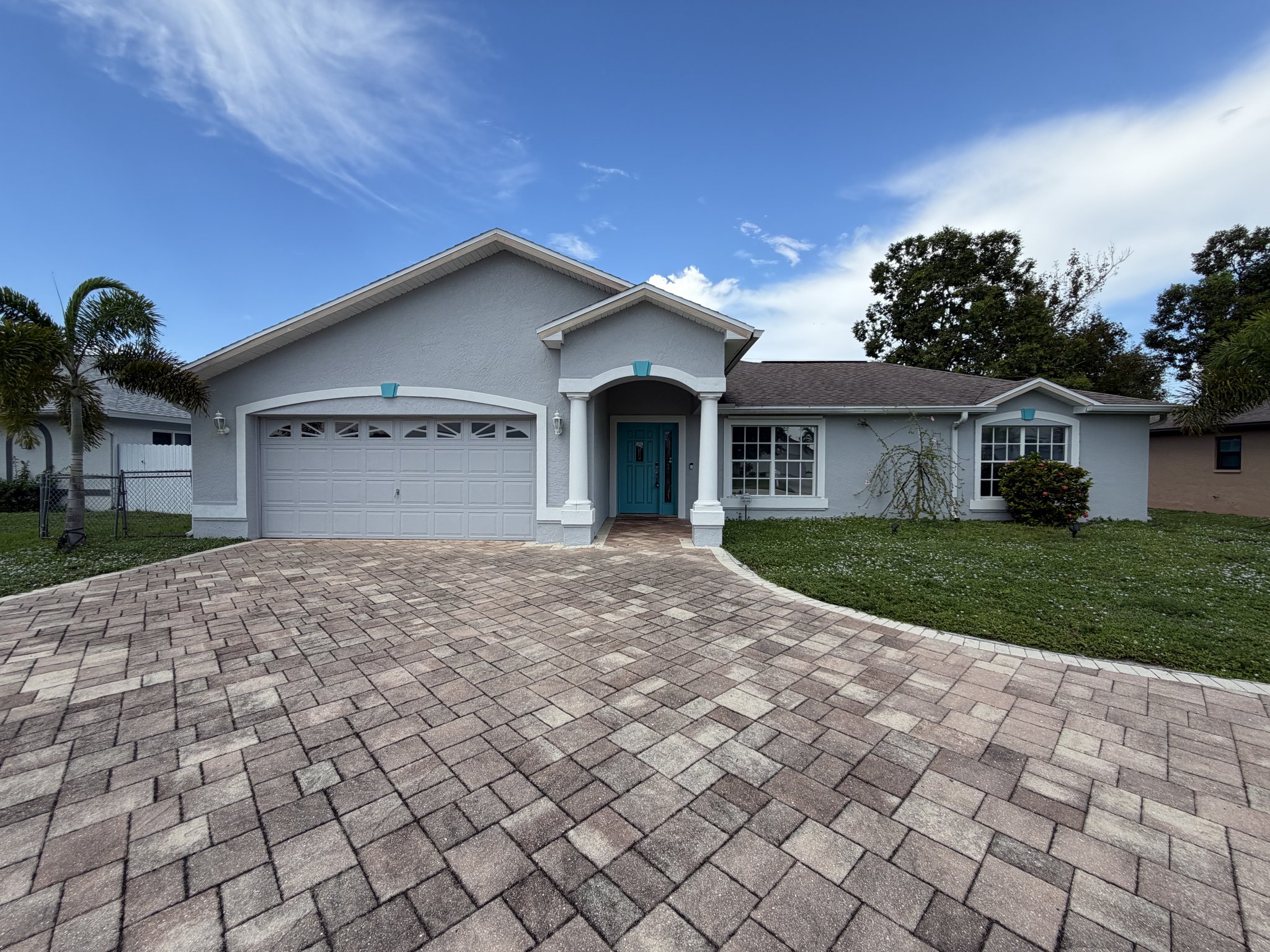 Cape Coral House: 2126 se 5th Ct
