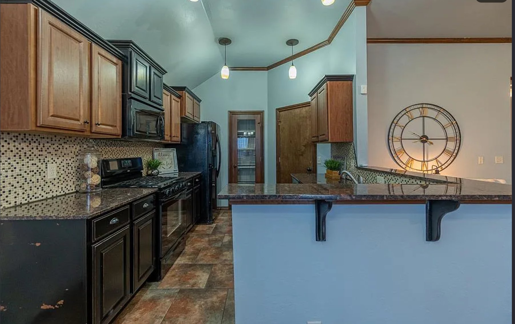 Yukon House: 7504 Meadow Lake Dr