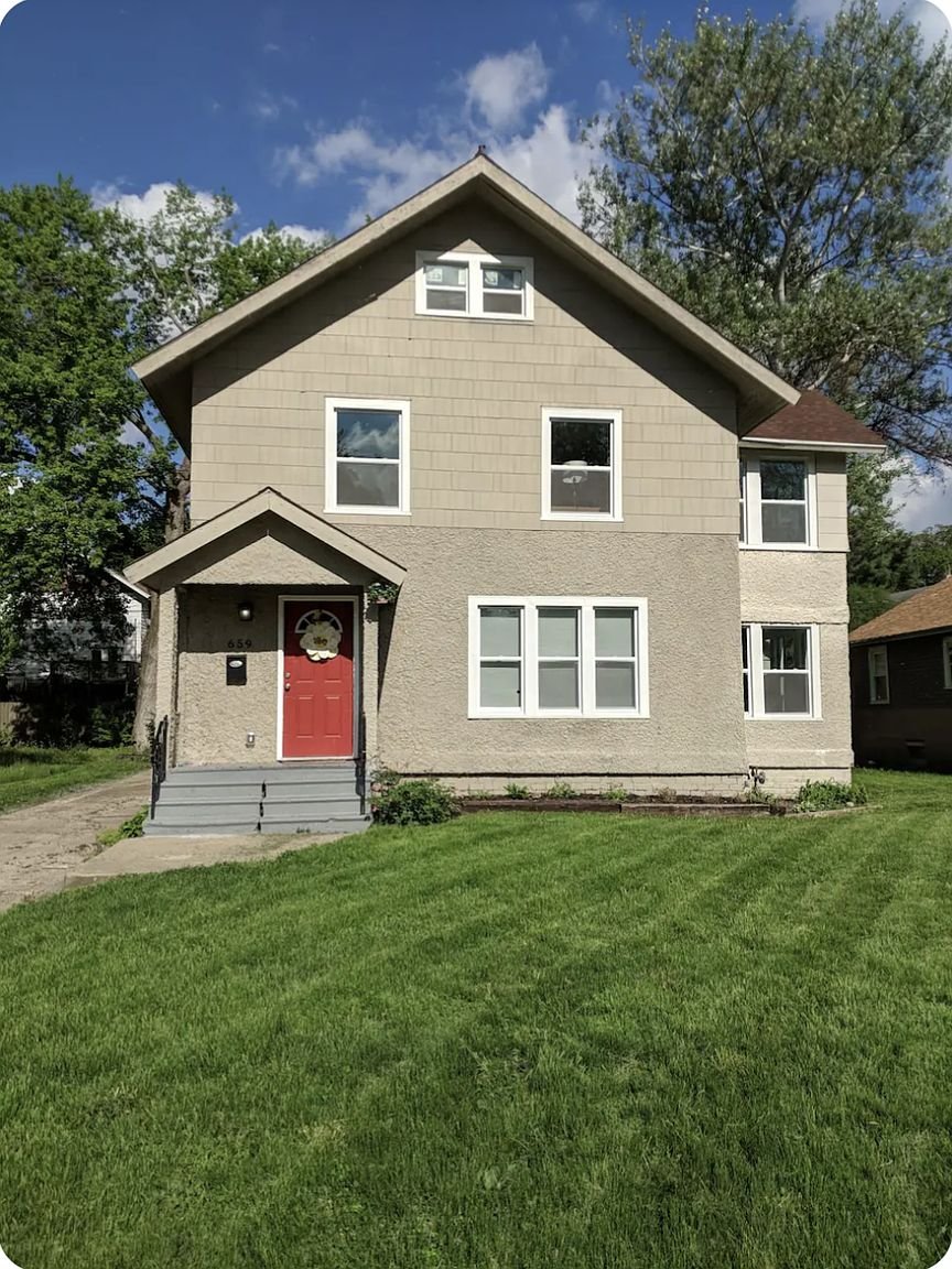 Des Moines House: 659 33rd St
