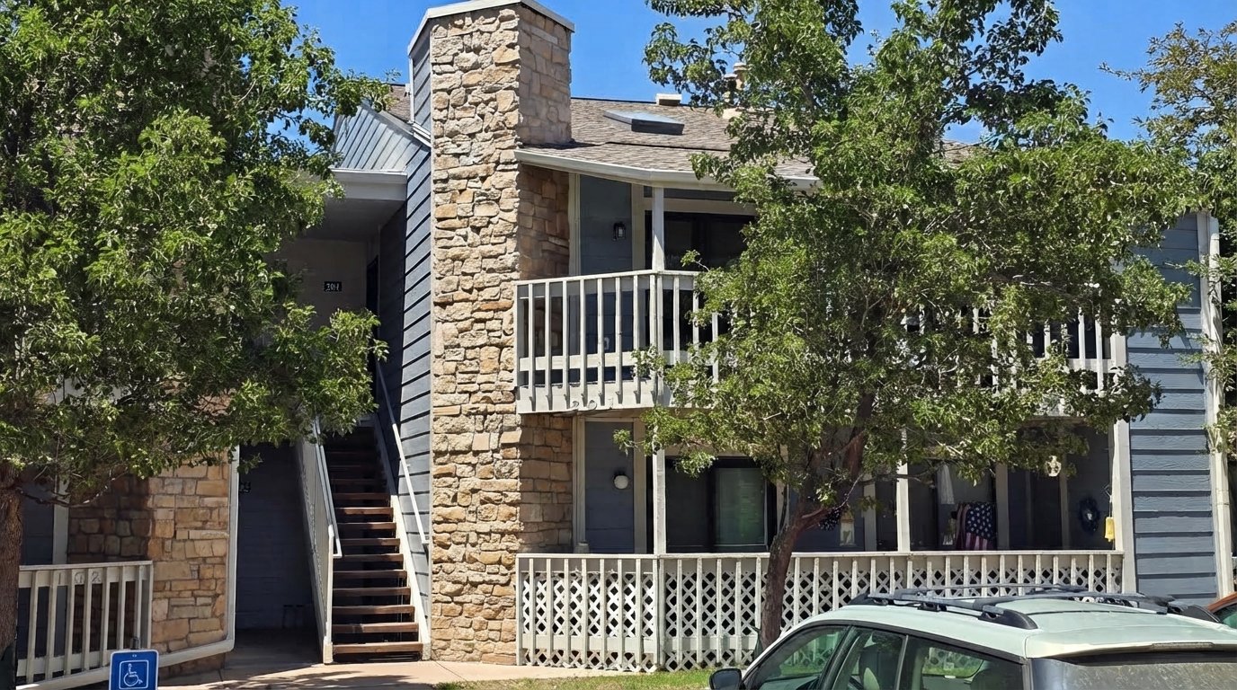 Denver Condo: 8600 E Alameda Ave