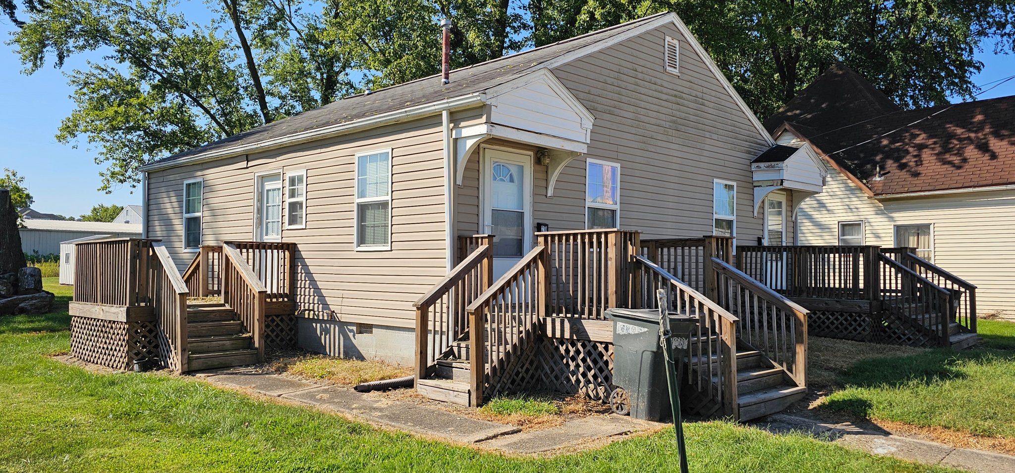 Vandalia Multiplex: 210 East Washington Street