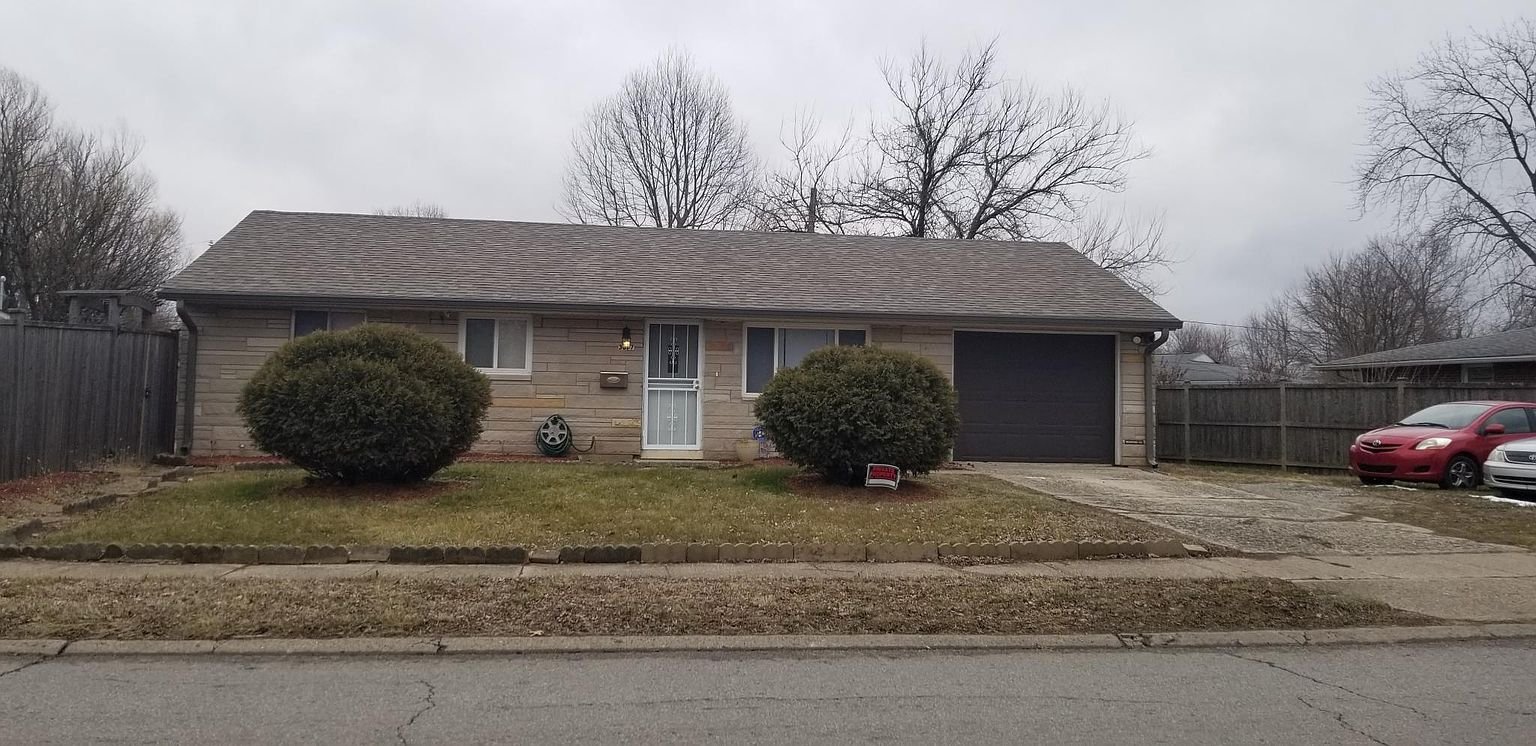 Indianapolis House: 3877 Strathmore Dr