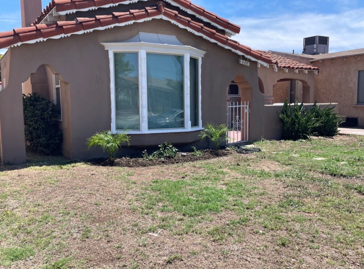 Inglewood House: 8214 S 3rd Ave
