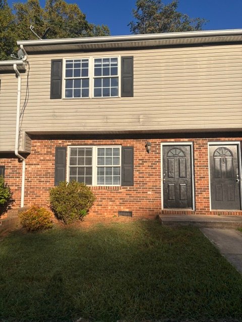 Martinsville Apartment: 1136 Rives Rd
