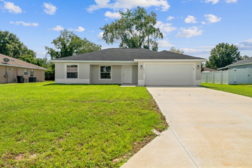 Ocala House: 13422 SW 48th Ave