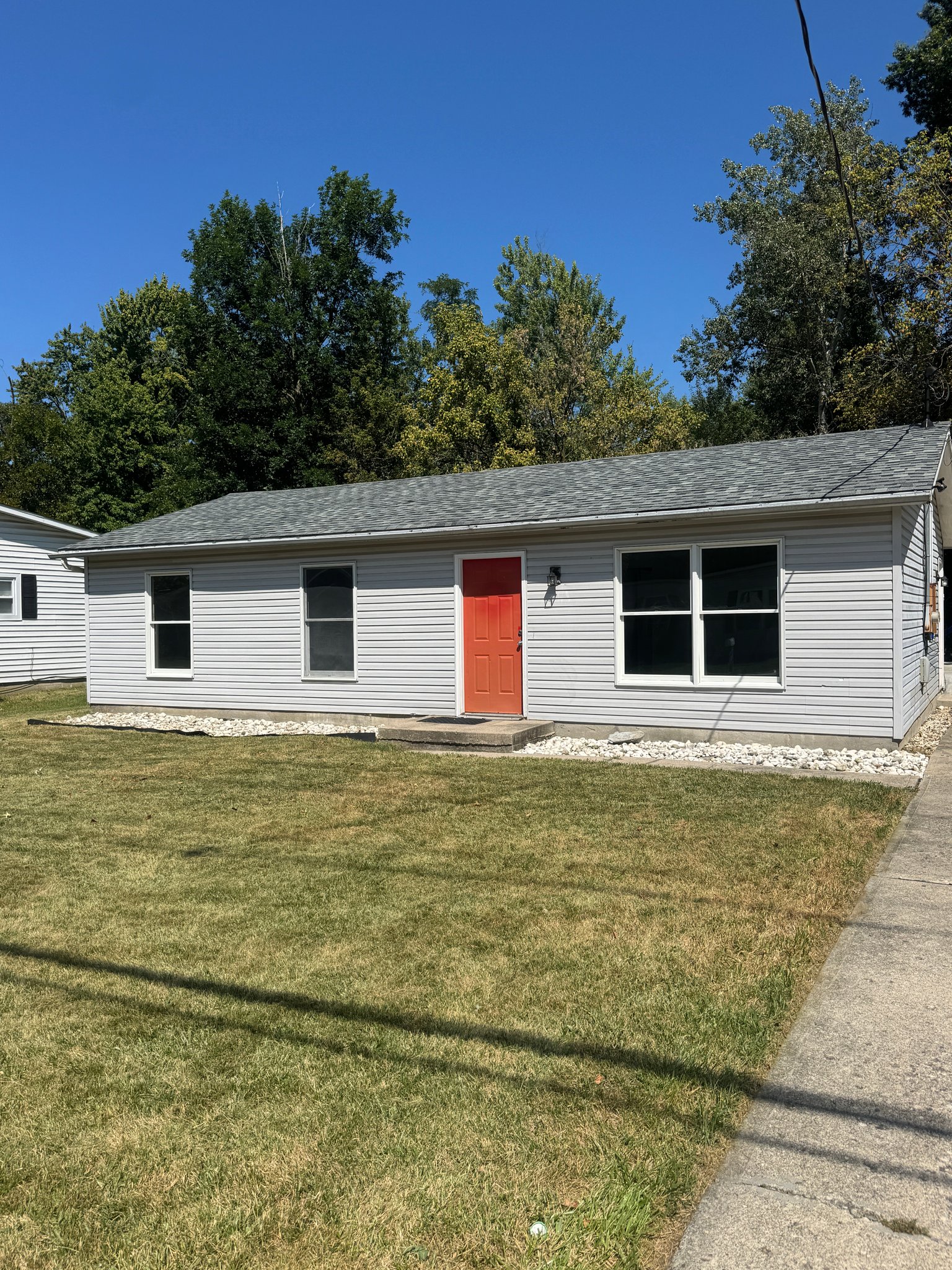 Cincinnati House: 2400 Roosevelt Ave