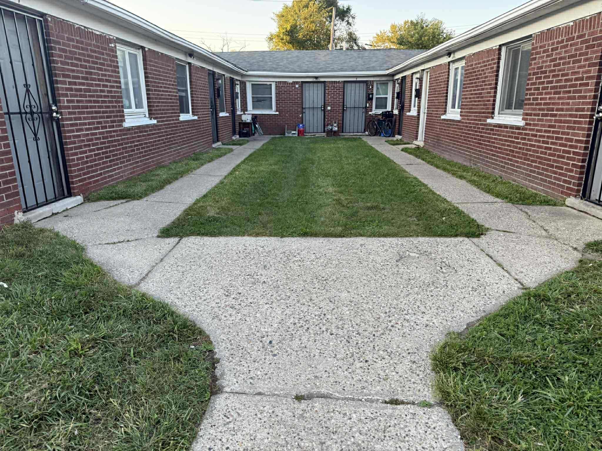 Detroit Apartment: 14421 Houston-Whittier st