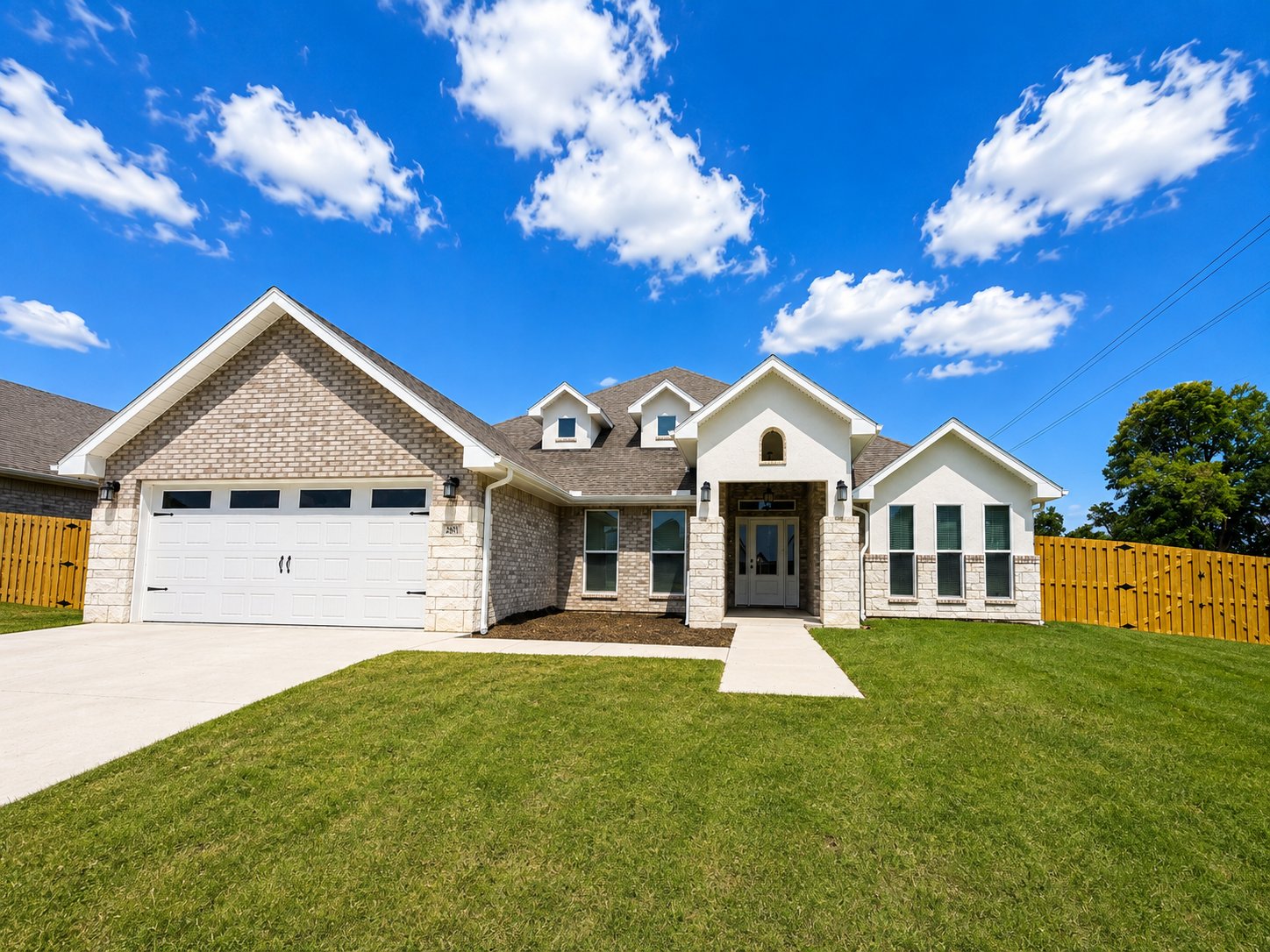 Bentonville House: 2631 Elstar Ct