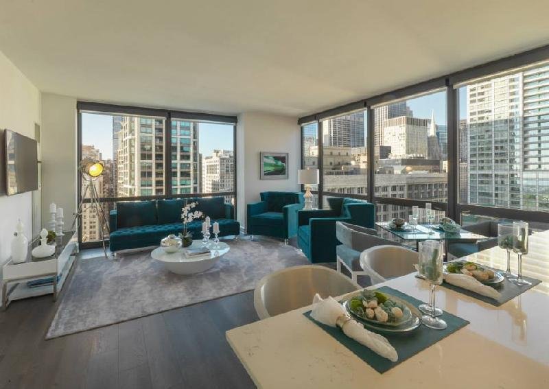Chicago Condo: 78 E Lake St