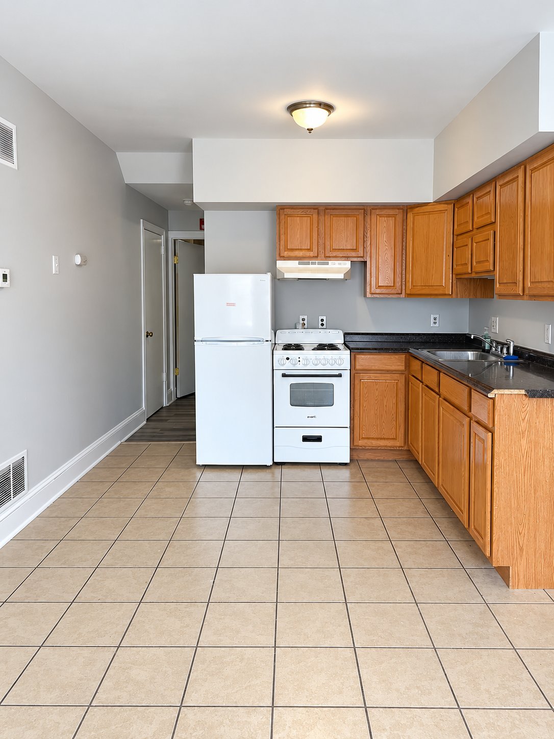 Wilmington Apartment: 309 W 6th St