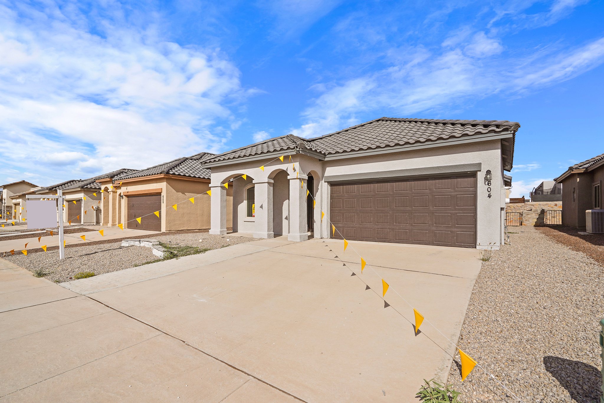 El Paso House: 604 Cedarwood Ave